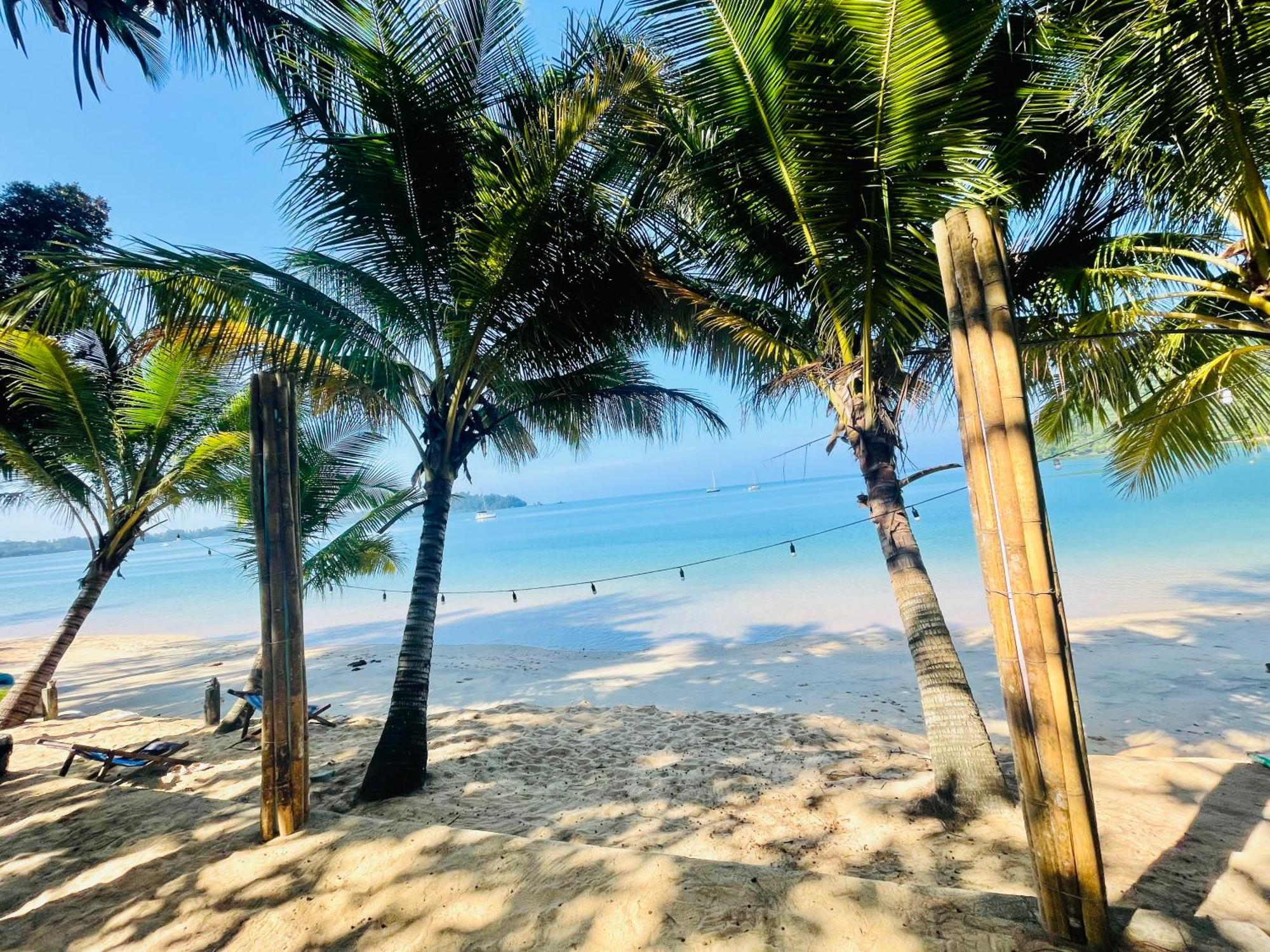 Sunny Cove Beach Resort Koh Phayam Ranong Kültér fotó