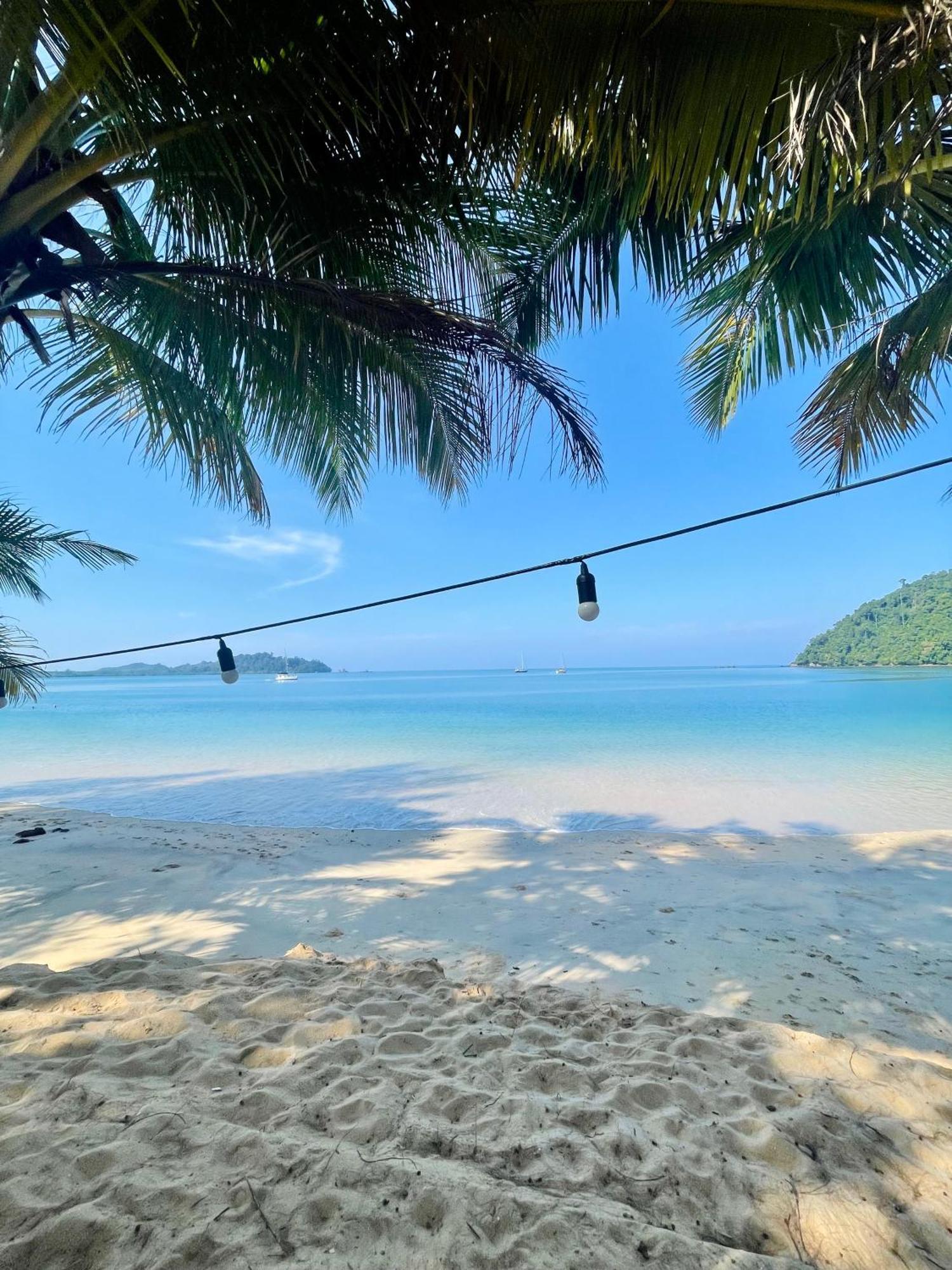 Sunny Cove Beach Resort Koh Phayam Ranong Kültér fotó
