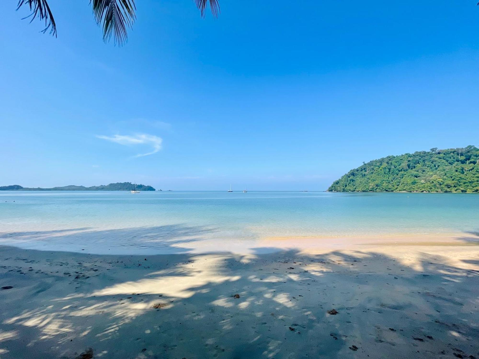 Sunny Cove Beach Resort Koh Phayam Ranong Kültér fotó