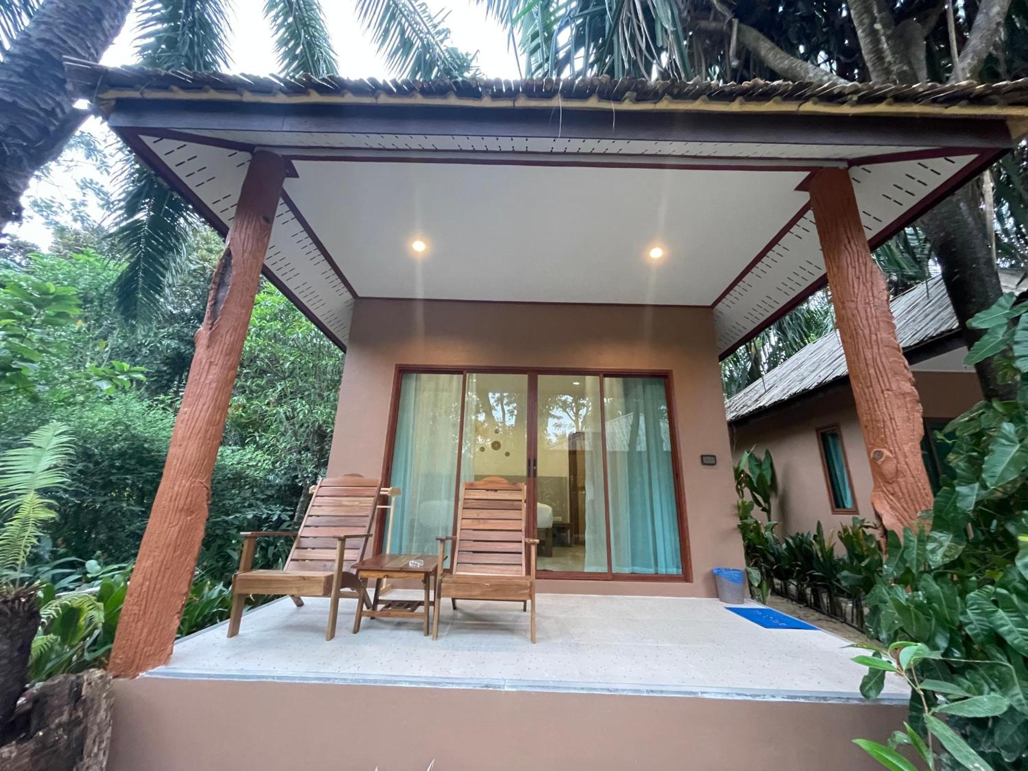 Sunny Cove Beach Resort Koh Phayam Ranong Kültér fotó