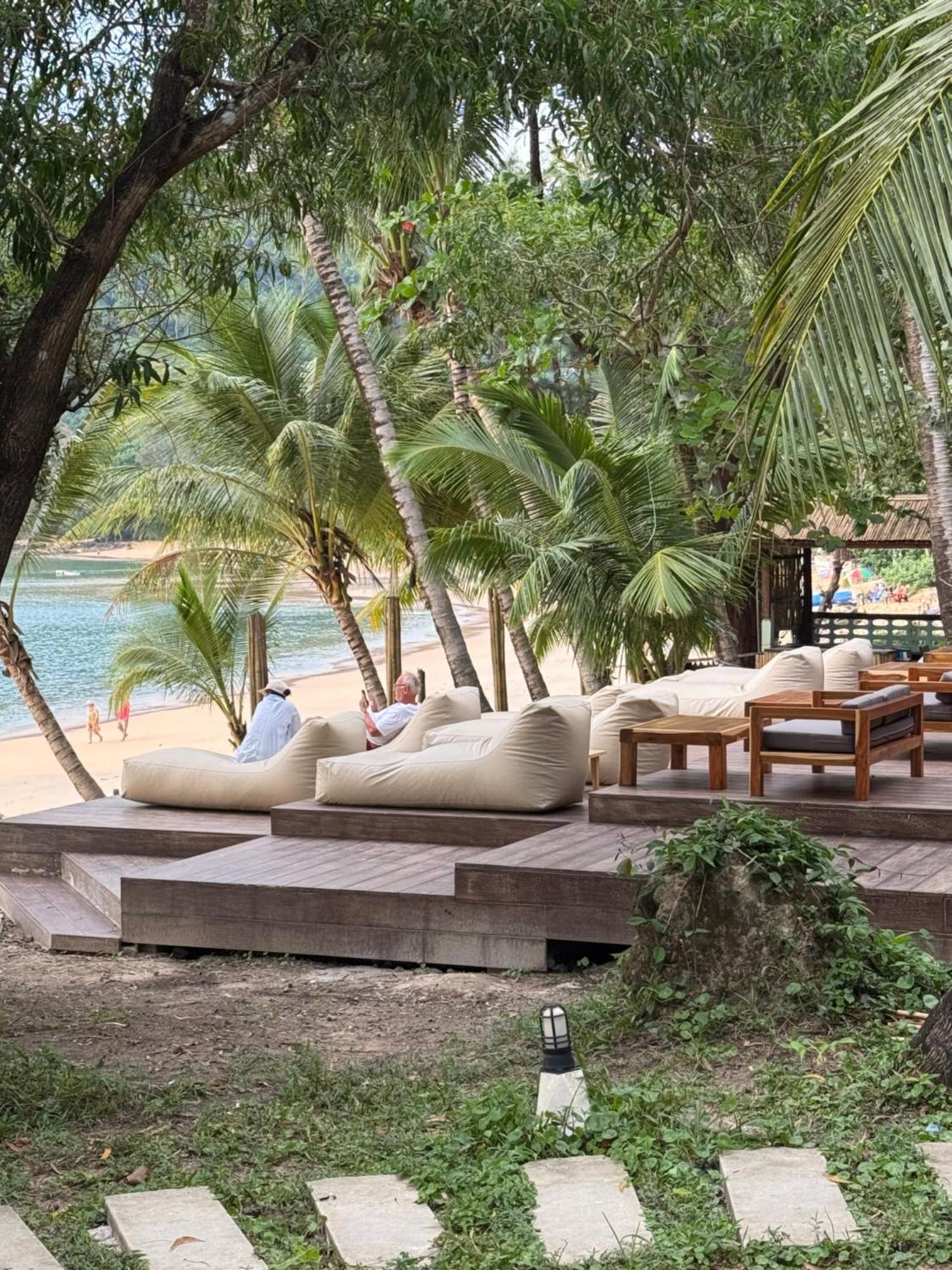 Sunny Cove Beach Resort Koh Phayam Ranong Kültér fotó