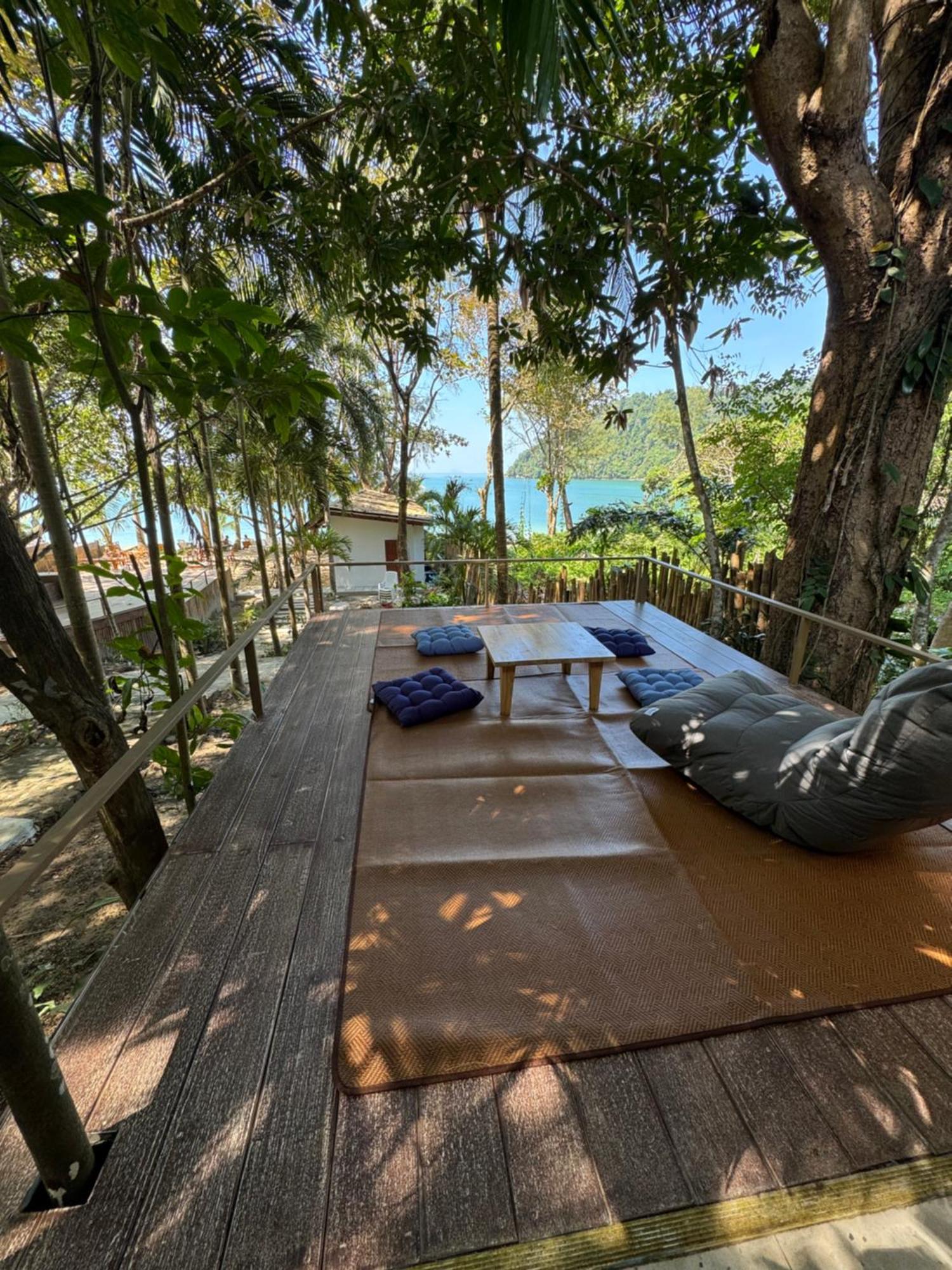 Sunny Cove Beach Resort Koh Phayam Ranong Kültér fotó