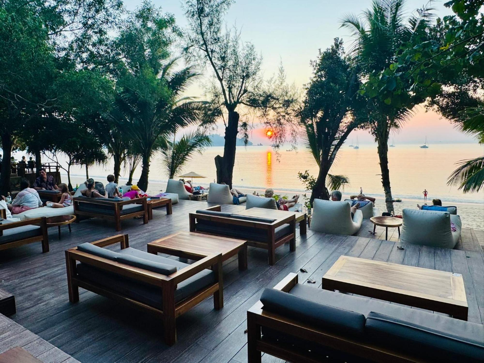 Sunny Cove Beach Resort Koh Phayam Ranong Kültér fotó
